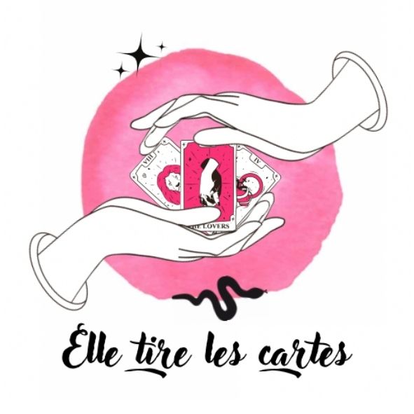 elle tire les cartes